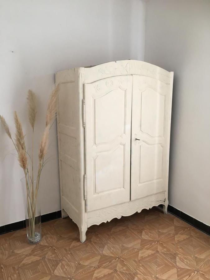 Chez Tatie Menie Bed & Breakfast Fraisse-des-Corbieres ภายนอก รูปภาพ