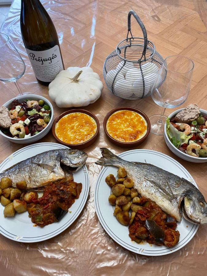 Chez Tatie Menie Bed & Breakfast Fraisse-des-Corbieres ภายนอก รูปภาพ